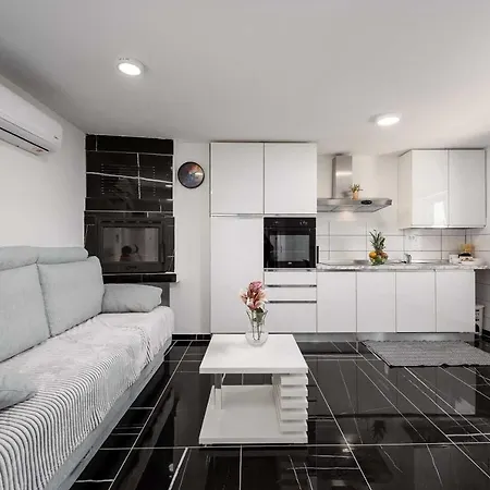 House Melina Prázdninový dům *